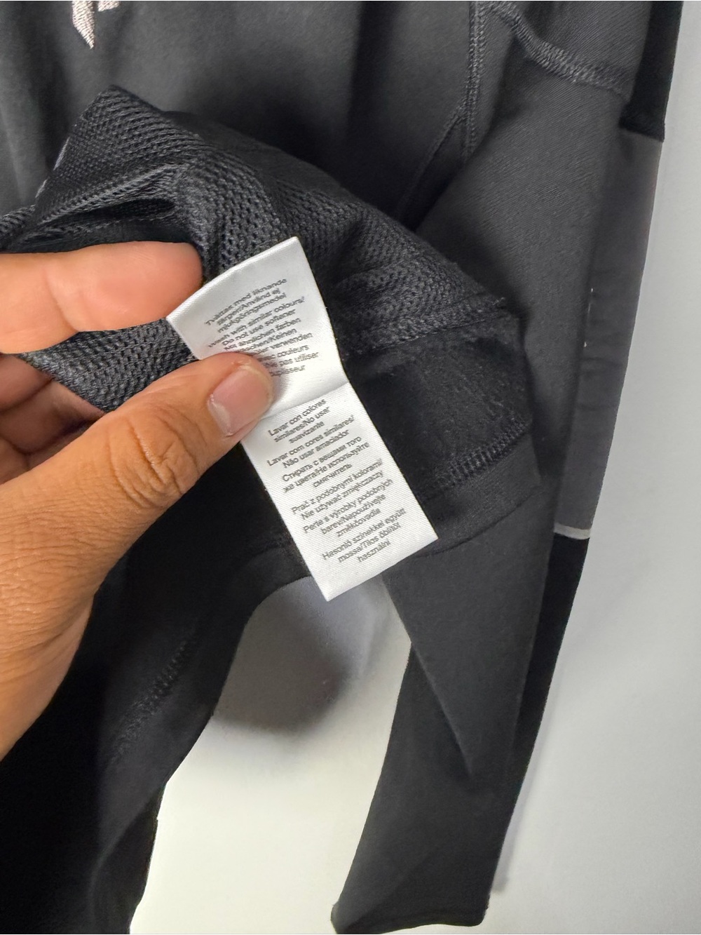 Peak Performance Zip Jacket - Picture 8 of 9